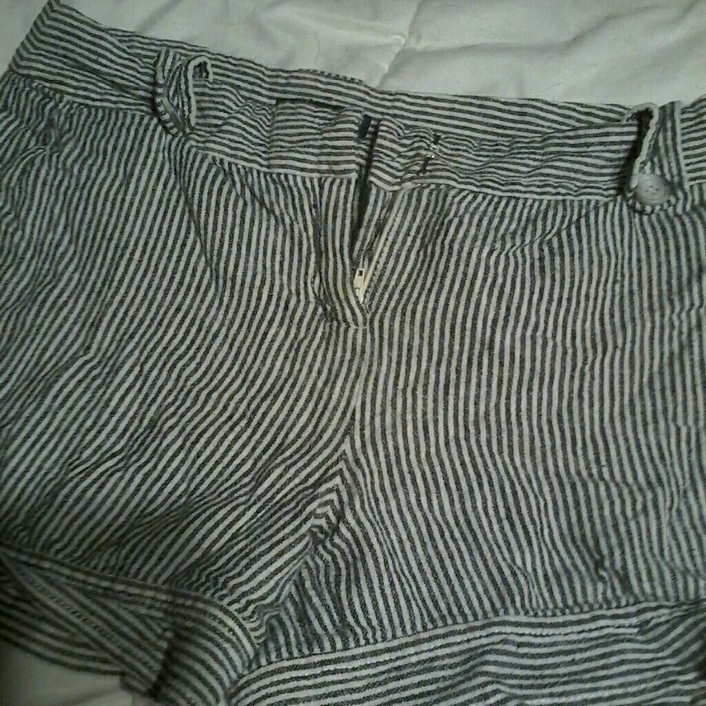 SHORTS INC